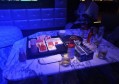 上海生意火爆的夜总会ktv招聘酒水销售员,薪资待遇包括基本工资外还有其他福利吗？