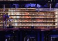 上海静安区曹家渡街道附近酒吧招聘包厢服务员,(不收入职费,直接入职的)