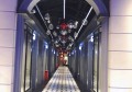 上海哪家酒吧招聘商务礼仪,夜场上班适合穿黑色衣服吗？